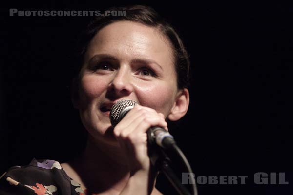 EMILIANA TORRINI - 2008-10-14 - PARIS - Trabendo - 
